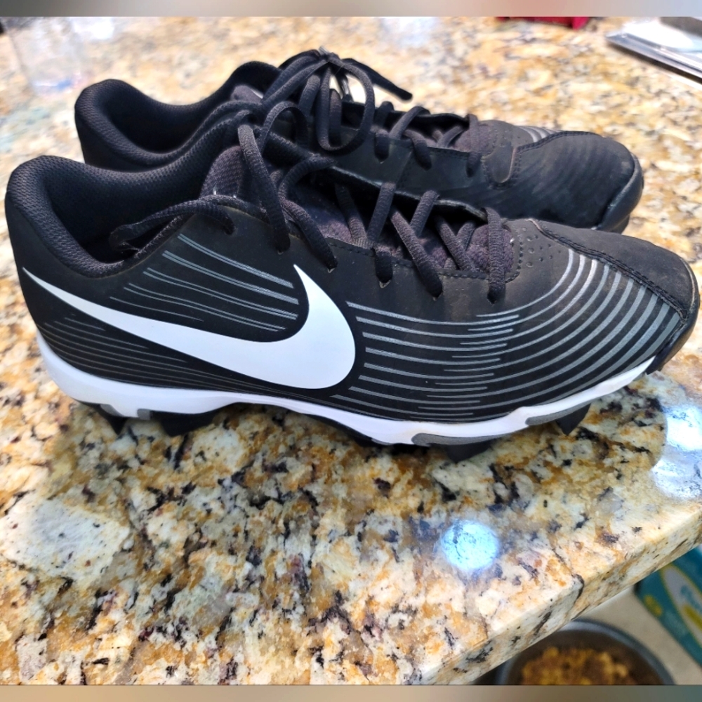 Softball cleats